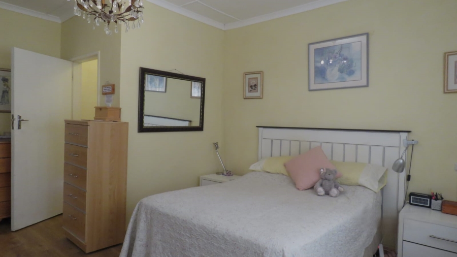 5 Bedroom Property for Sale in Uniondale Western Cape